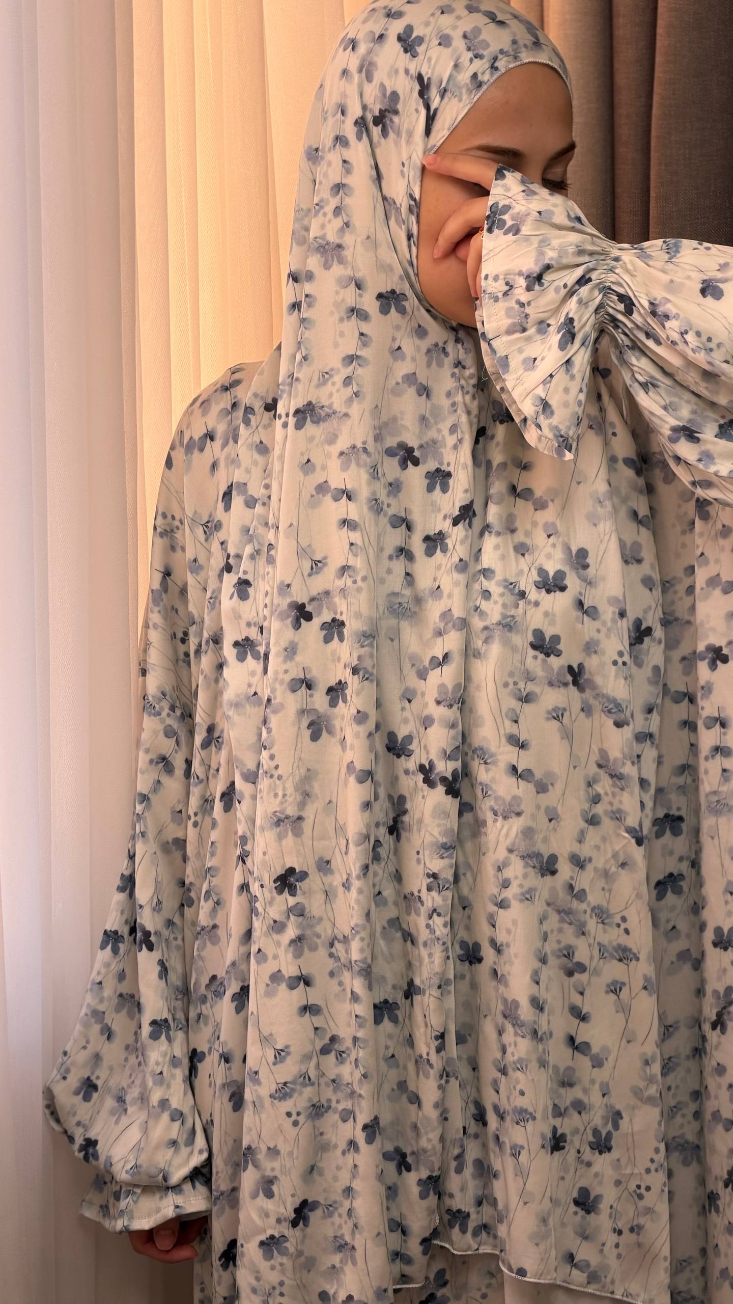 Praktische Gebedsjurk met Aangehechte Sjaal & Fijne Zijde – 85 cm Breed