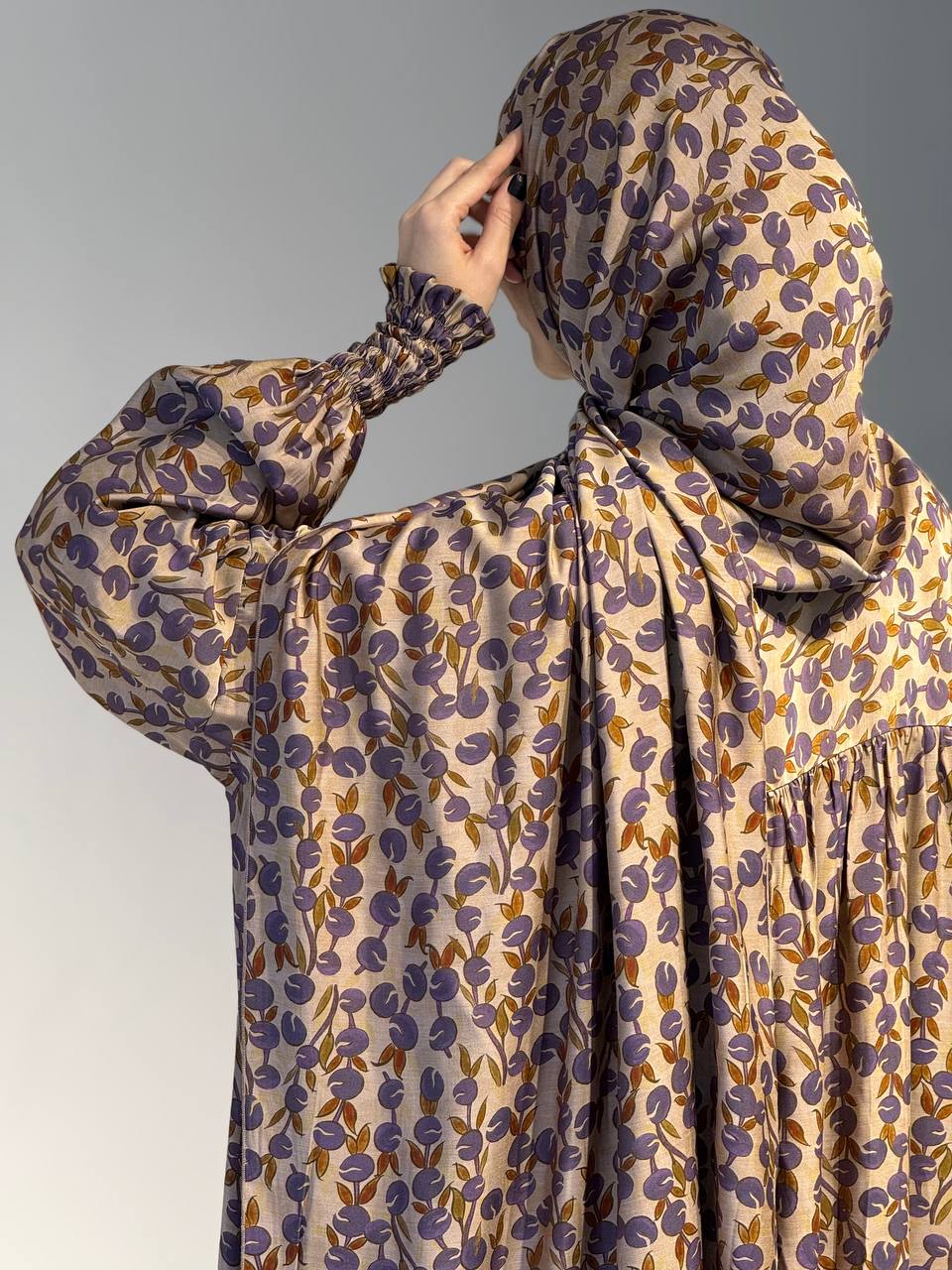 Gebedsjurk met volantvorm – Elegant, luchtig en veelzijdig