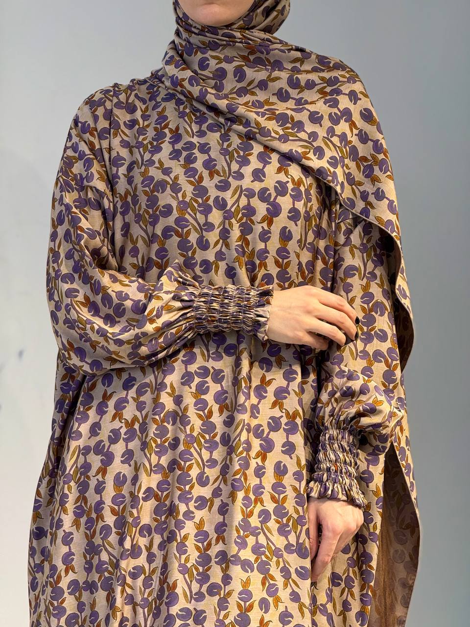 Gebedsjurk met volantvorm – Elegant, luchtig en veelzijdig