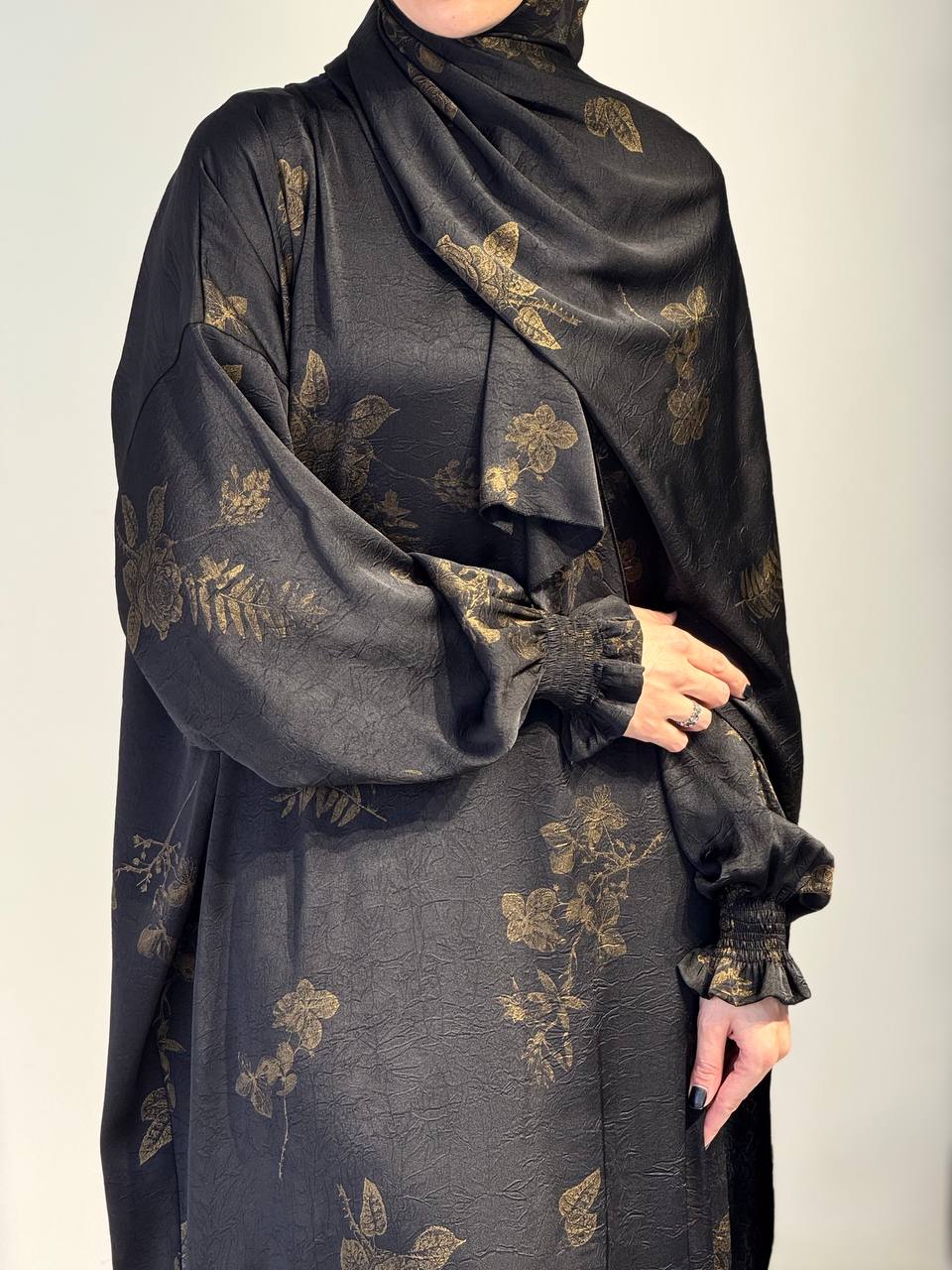 Gebedsjurk in Japanse zijde – Elegant, verfijnd en veelzijdig