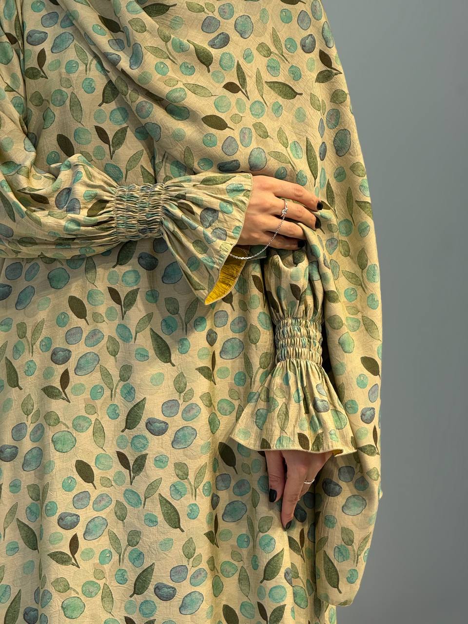 Elegante Gebedsjurk met Bladerenmotief –  Comfortabele Viscosemix