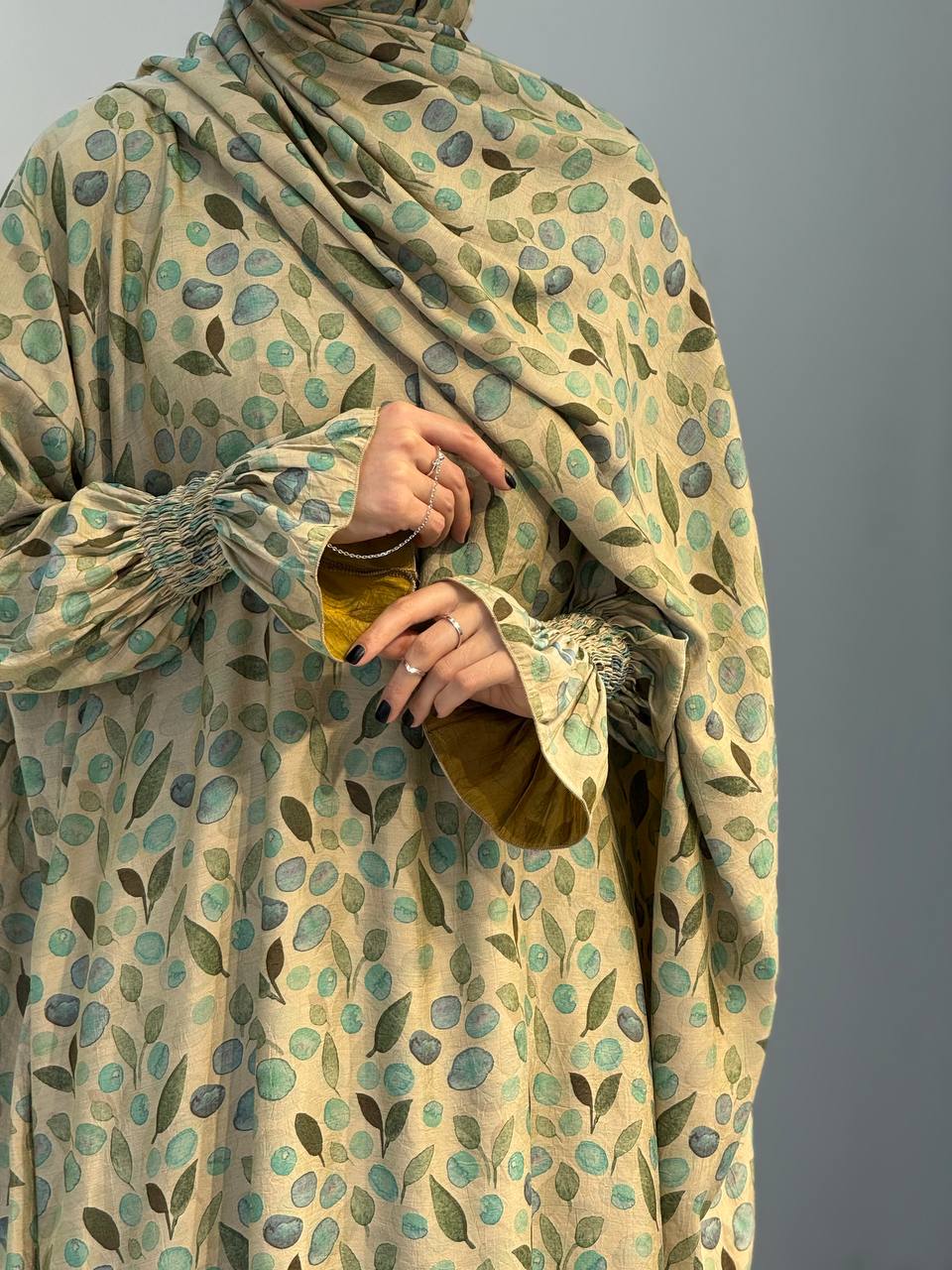 Elegante Gebedsjurk met Bladerenmotief –  Comfortabele Viscosemix