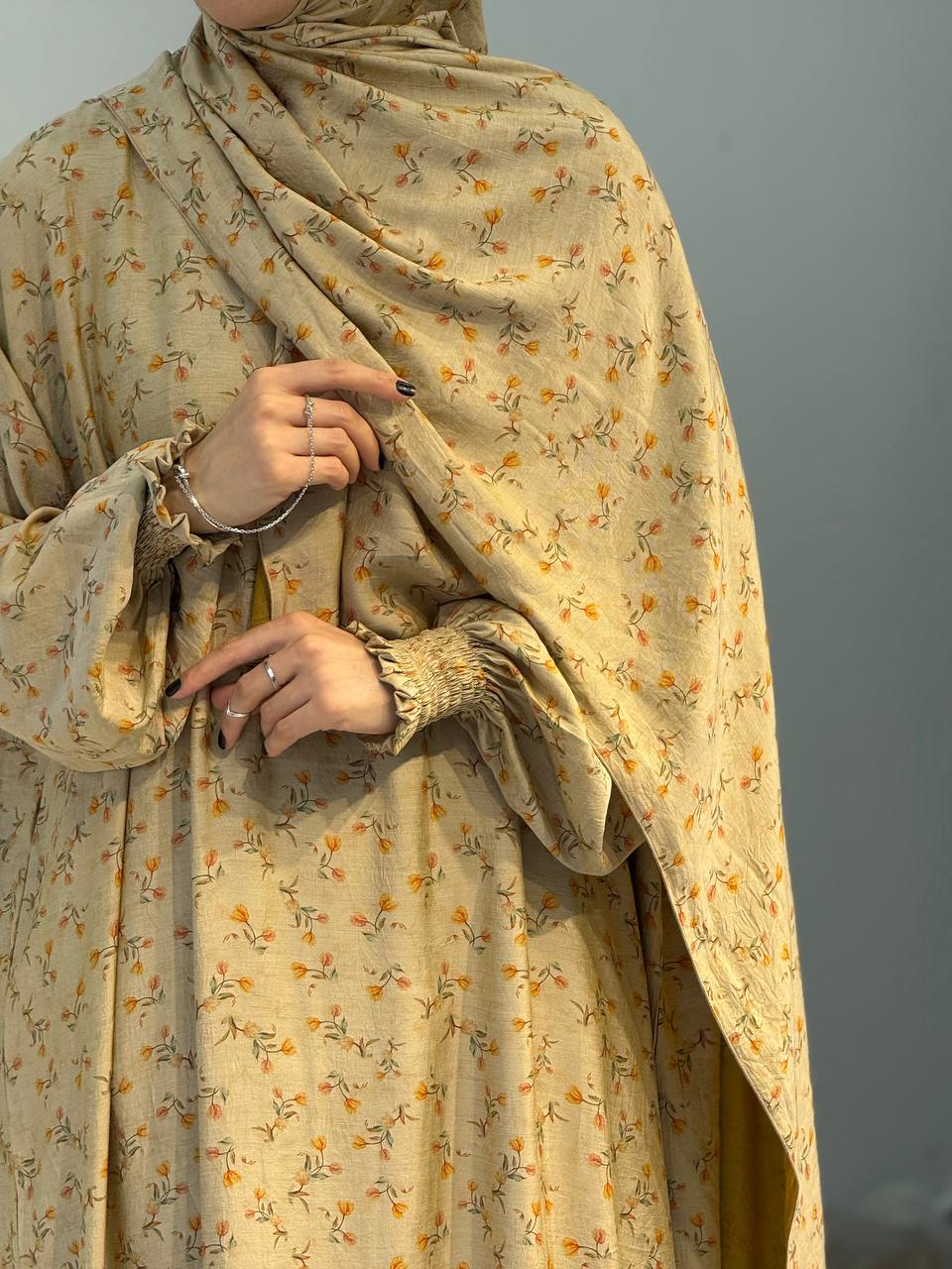 Gebedsjurk met bloemenprint – Licht, ademend en sierlijk