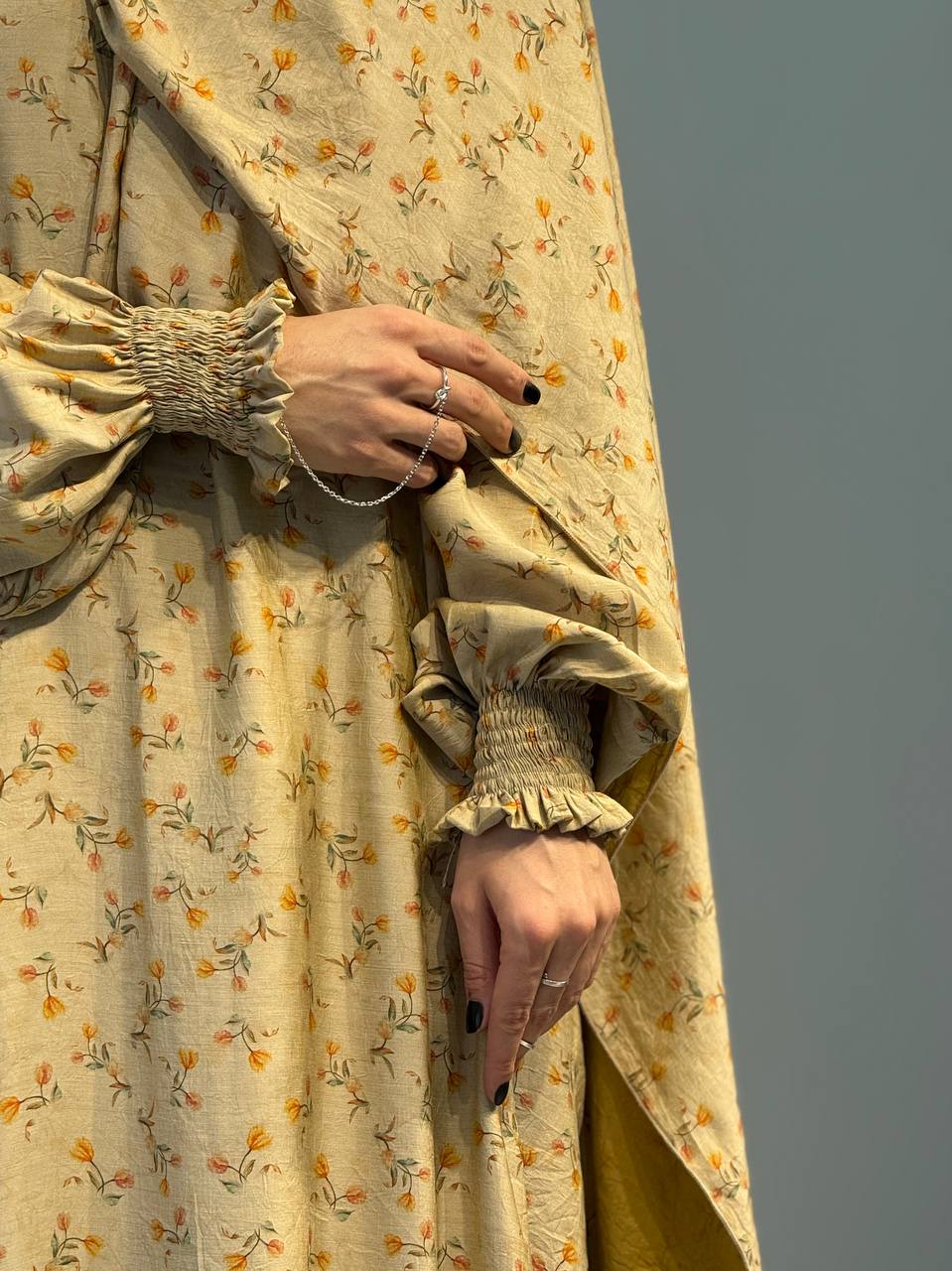 Gebedsjurk met bloemenprint – Licht, ademend en sierlijk