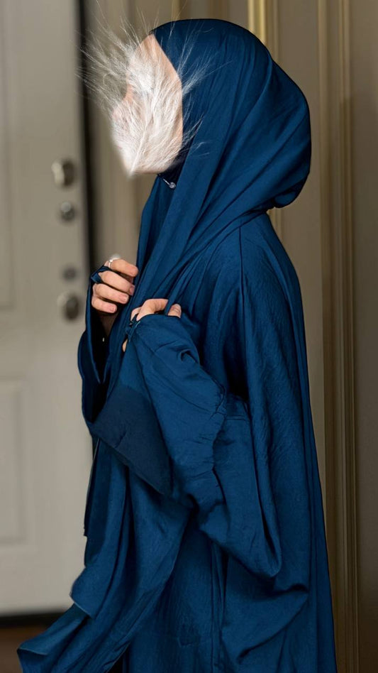 Namazniki Abaya van Kreukelzijde – Aviator Stijl met Verborgen Rits & Ingebouwde Sjaal