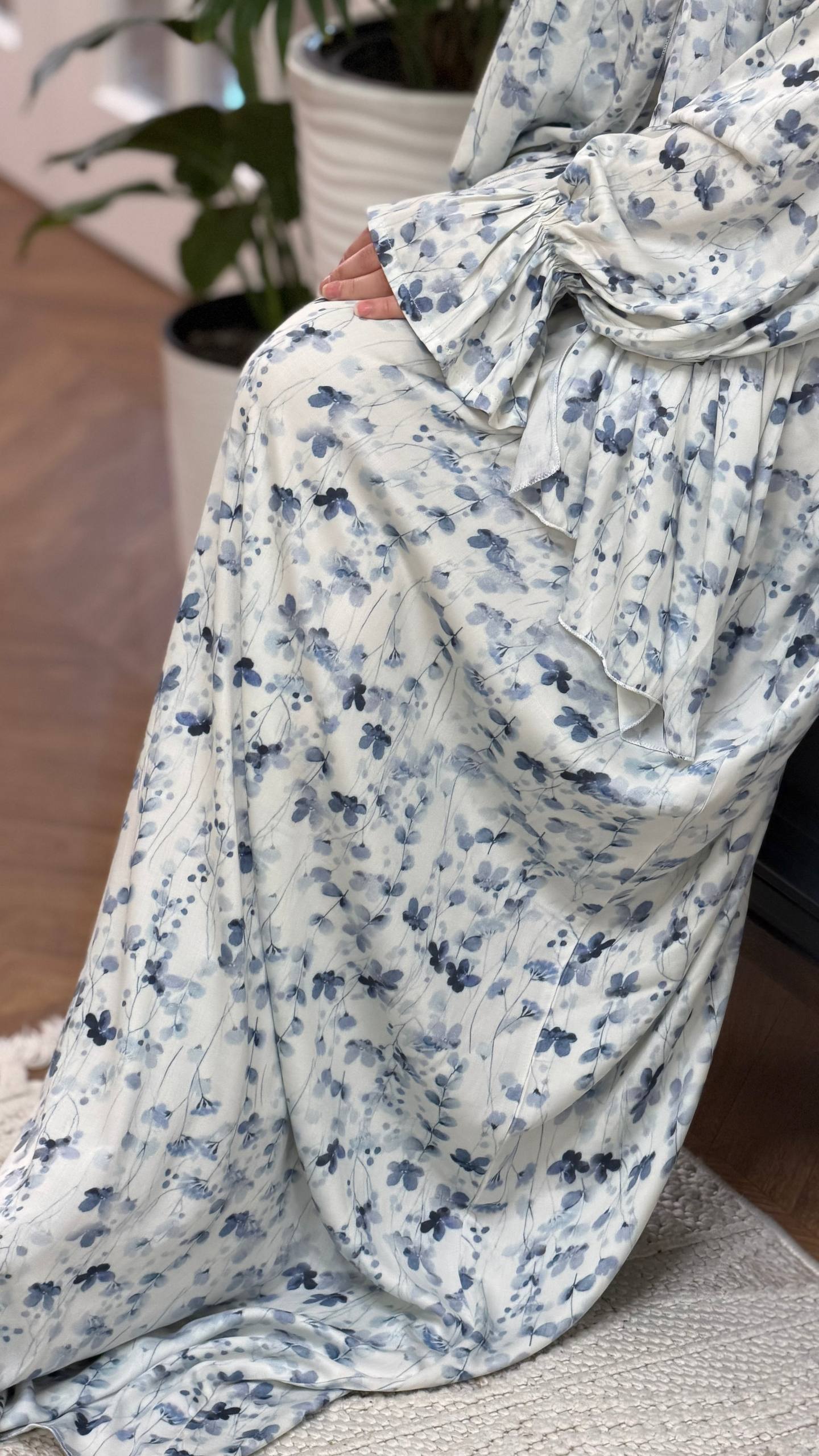 Praktische Gebedsjurk met Aangehechte Sjaal & Fijne Zijde – 85 cm Breed