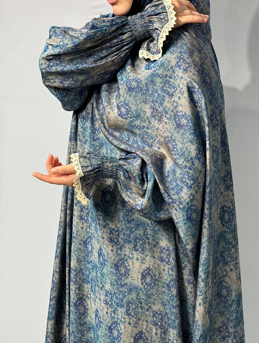 Abaya in Tensil Cupra – Zacht kant en zijdeachtige elegantie