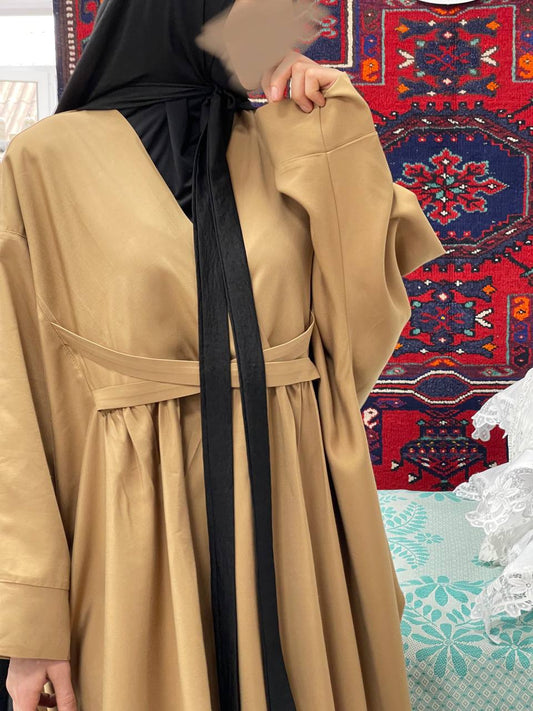 Safari Abaya Jurk van Linnen – Overslag & Gelaagde Riemen