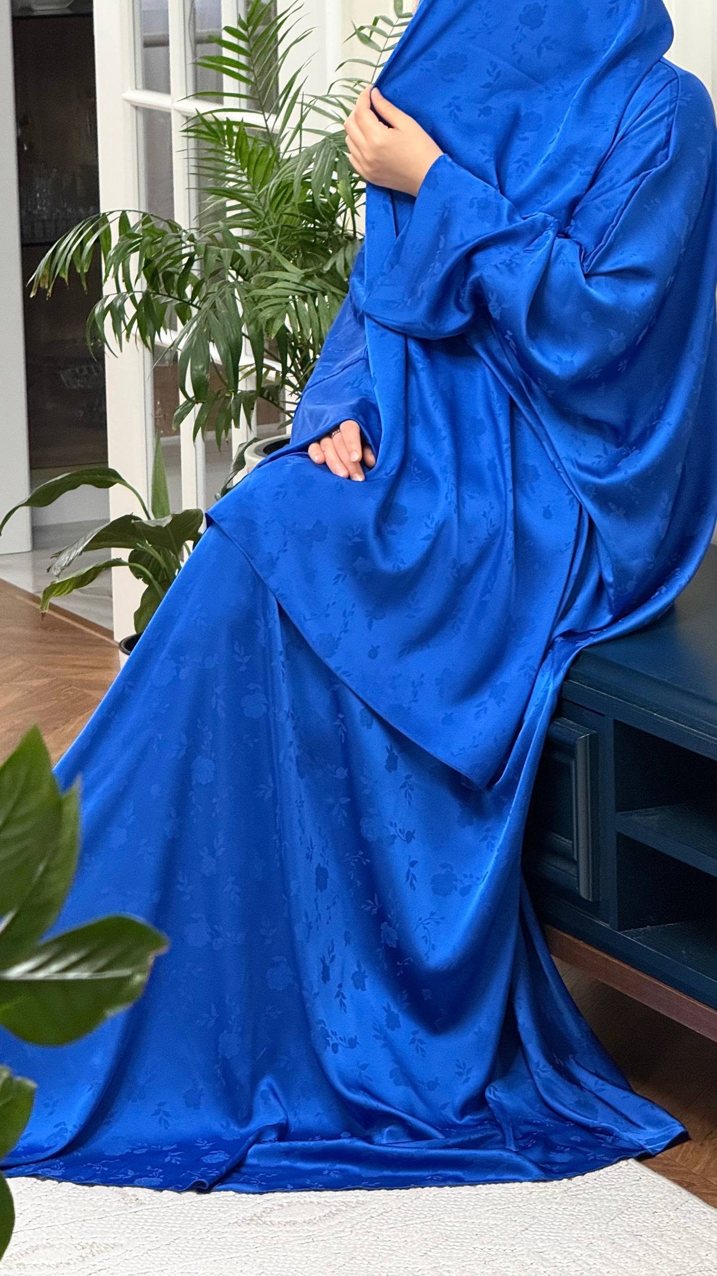 Zwevende Zijdejurk met Verborgen Rits💙